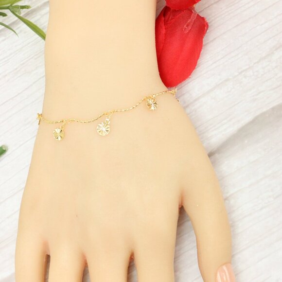 "Trendy Handmade Bracelet – A Thoughtful Gift for Girls & Women | UNVRC1095 - Picture 9 of 10